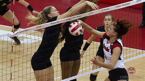 Husker Volleyball Picks Up Two Huge Road Wins Corn Nation