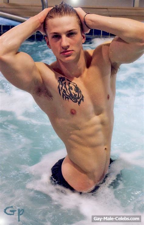 Hot Male Model Sean Ferguson Frontal Nude Photos Gay Male Celebs Com