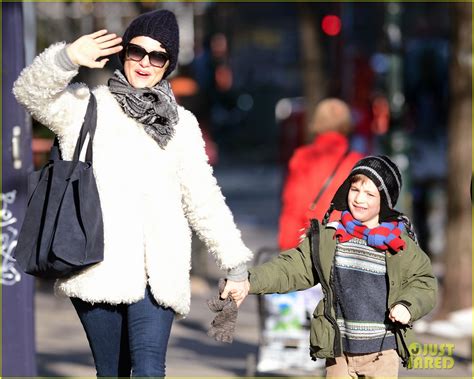 Rachel Weisz Morning Stroll With Henry Photo Celebrity Babies Darren Aronofsky