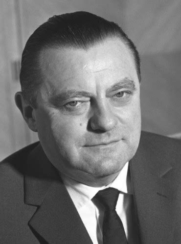 Franz josef strauß (pronounced 'strauss') was a west german politician and deep politician. Personal Information: Franz Josef Strauß (1915-1988)