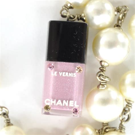 Chanel Resin Beauty Icons Pearl Necklace 33420