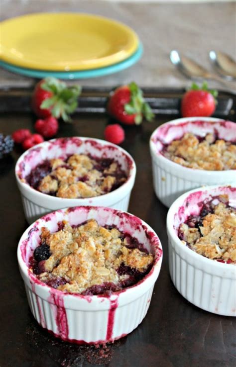 Mixed Berry Crumble Simple And Savory