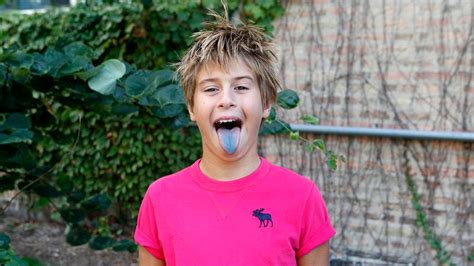 Stuff Some Goddamn Vegetables Into These Blue Tongued Kids Mouths
