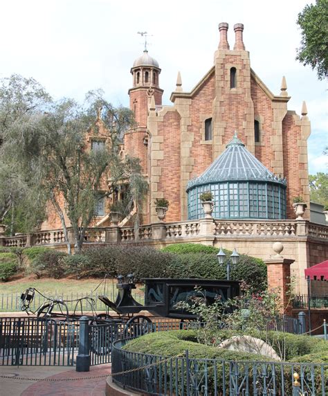 Haunted Mansion A Must Do Ride At Walt Disneys Magic Kingdom Magic