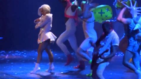 Just Dance Lady Gaga S Artrave The Artpop Ball Ft Lauderdale Youtube