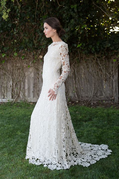 Low Back Crochet Lace Wedding Dress Bohemian Wedding Dress Dreamers