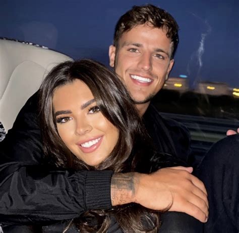 Love Island Star Gemma Owen Sparks Rumours Shes Dating This Rugby Player Gossie