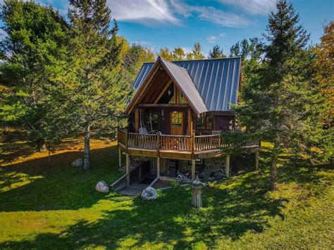 23 Most Romantic Cabins In Michigan Perfect For A Couples Getaway