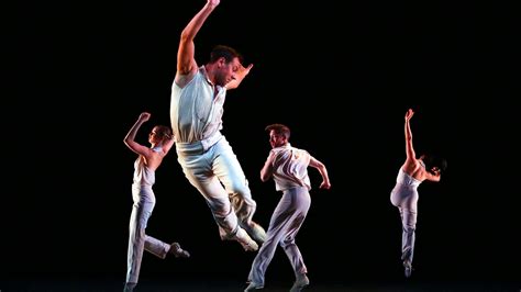 Review 10 Glimpses Of Twyla Tharp The Minimalist The New York Times