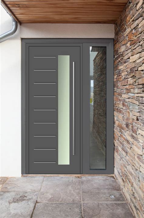 5 Advantages Of Owning An Aluminium Front Door Interior Design