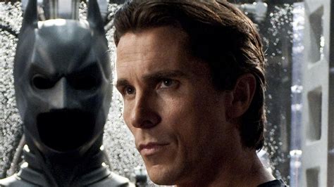 Descubrir 46 Imagen Bruce Wayne Becomes Batman Gotham Abzlocalmx