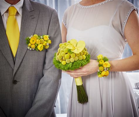 Choose Flowers And Buttonholes To Compliment Your Bridal Bouquet