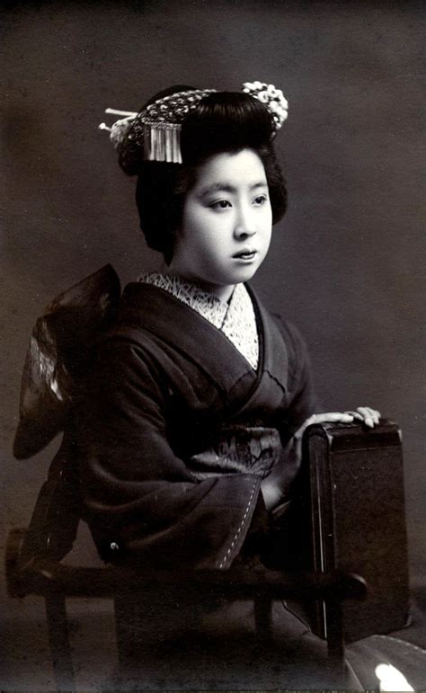 Maiko Kaneko 1900 Japan Kaneko A Maiko Apprentice Geisha From Osaka Her Name Is Written In