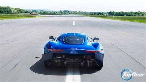 James Bond Villain To Drive The Jaguar C X75 In Spectre The Car