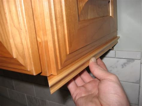 How To Install Rown Molding For Kitchen Cabinets