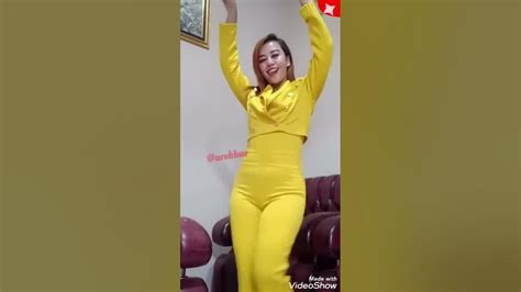 Tante Semok Celana Ketat Baju Ketat Warna Kuning Goyangannya Mantap Youtube