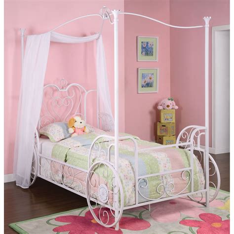 With their growing popularity, many different variations of the canopy bed have been popping up on the market, giving you more options to choose from. Interior Design | Home Decor | Furniture & Furnishings ...