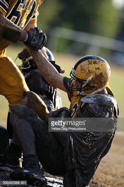 Muddy Football Player Photos And Premium High Res Pictures Getty Images