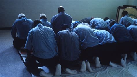 Muslims Overrepresented In State Prisons Report Finds Mpr News