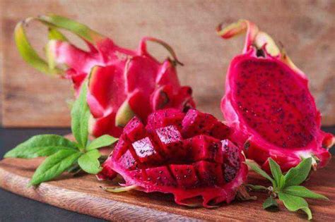 Pewarna makanan yang dijual di titan baking ada beberapa bentuk, yaitu cair dan bubuk. 5 Bahan Pewarna Merah Alami untuk Makanan, Gampang dan ...