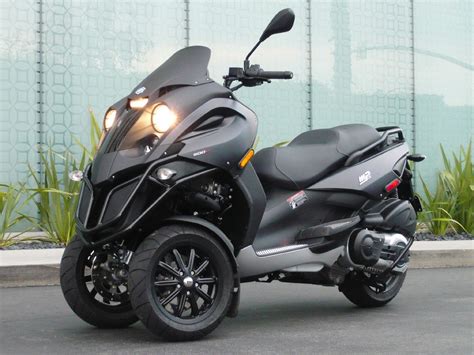 Measurement (l×w×h) mm 3250×1200×1180whell base mm 2070min. Three Wheeled Motorcycle | MotoCircle | Three wheel ...