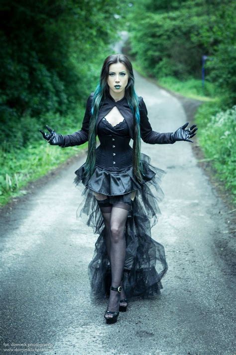 Pin by greywolf on Gothic Beauties | Gothic outfits, Gothic girls, Gothic fashion