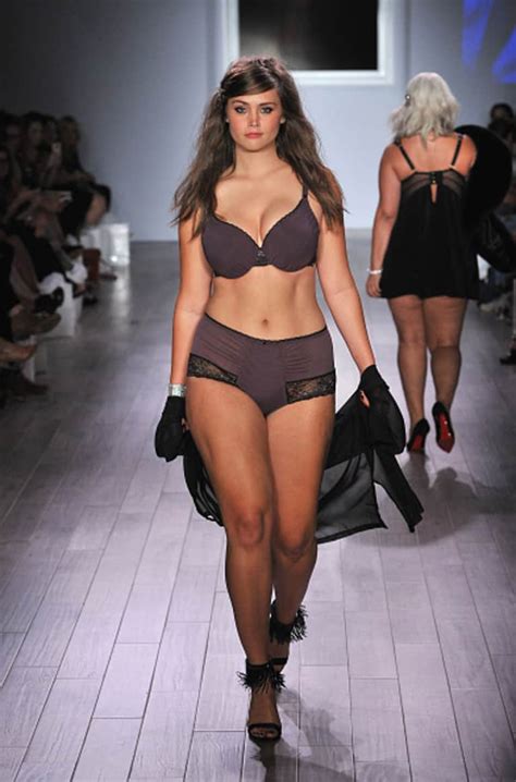 Ashley Graham And Fellow Plus Size Models Kill It At Fashion Week In