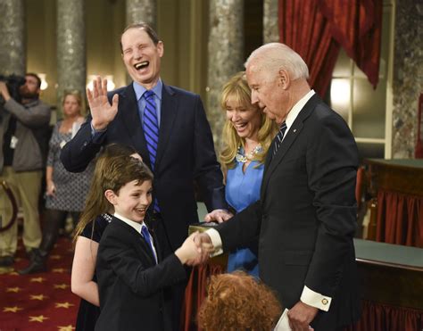 joe biden final senate swearing in jokes smiles and selfies cbs news