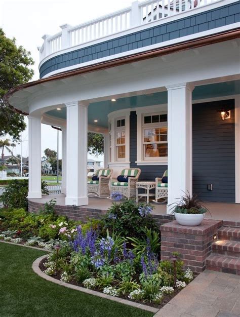 Gorgeous Side House Landscaping Ideas With Beautiful Garden 33 Porch