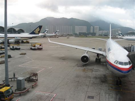 World Visits Hong Kong International Airport And Airline