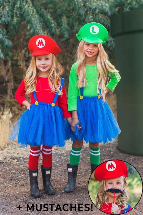 Mario And Luigi Costumes 4 Piece Set In 2020 Mario And Luigi Costume