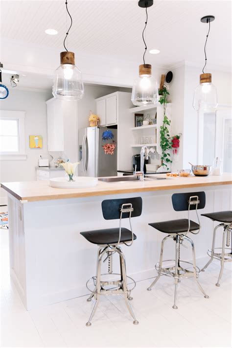 20 Kitchens With Eating Bars Decoomo
