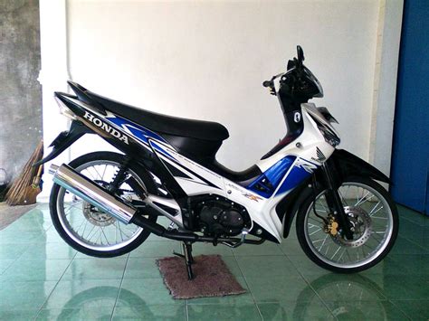 Cara modifikasi sederhana motor supra x 125 supra x 125 kini hadir warna hitam doff roda2blogcom via roda2blog.com. Supra X 125 Warna Hitam Putih Modif - Jual Honda Supra X ...