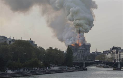 Comment Notre Dame A Pris Feu - Incendie majeur à la cathédrale Notre-Dame de Paris | Le Devoir