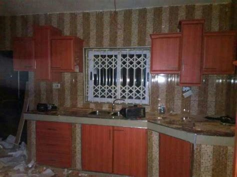 The oven and faucets are available for sale. Kitchen Cabinet For Sale In Ghana - For Sale - Ghana | Ghanabuysell.com