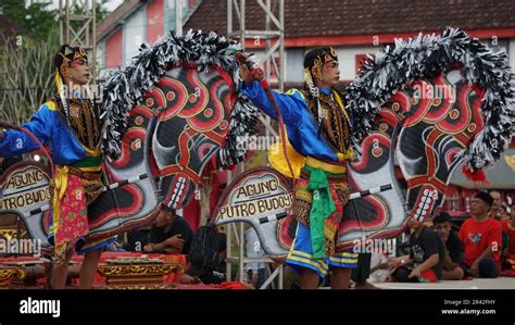 Jaranan Dance A Traditional Dance From Java Jaranan Comes From Jaran