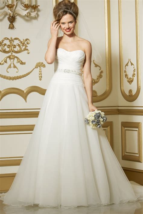 Https://tommynaija.com/wedding/what Is An A Line Wedding Dress