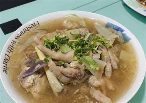 Ayam dicuci bersih sup bunjut daun limau purut batang saderi. Recipe: Appetizing Sup Ayam Thai - Resep Enyoi