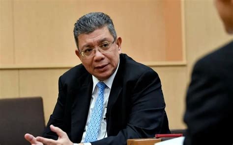 Suruhanjaya komunikasi dan multimedia malaysia (skmm) diminta untuk memainkan peranan lebih proaktif terhadap permainan video dalam talian terutamanya berunsurkan keganasan dan peperangan. SKMM : Bangunkan 61 Menara Komunikasi Di Perkampungan ...