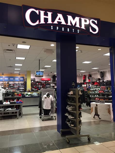 Champs Sports Sporting Goods 209 W Towne Mall Madison Wi Phone Number Yelp