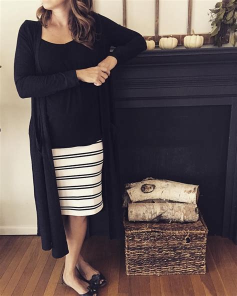 How to style a LuLaRoe cassie and sarah. | Lularoe cassie skirt outfit, Cassie skirt lularoe ...
