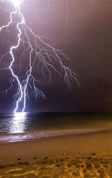 Stunning Electrifying Photos Captured During Epic Storms