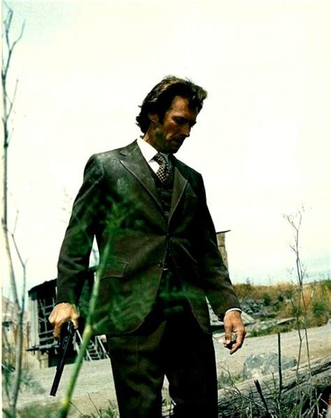 Clint As Dirty Harry Callahan Behind The Scenes Clint Eastwood Photo Fanpop