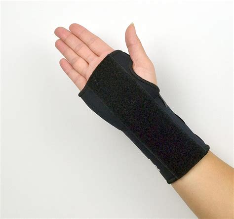 Buy Wrist Support For Carpal Tunnel Adjustable Black Wrist Splint With