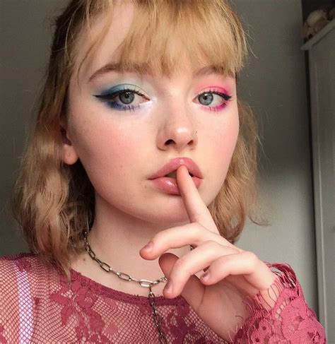 𝖑𝖆𝖚𝖗𝖆 𝖗𝖔𝖘𝖊 On Instagram “i Couldnt Choose Between Blue And Pink 🥺