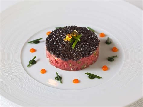 Four Magazine Tartare Boeuf Hutre Et Caviar