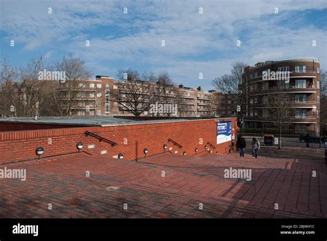 Ealing Hammersmith West London College Hi Res Stock Photography And