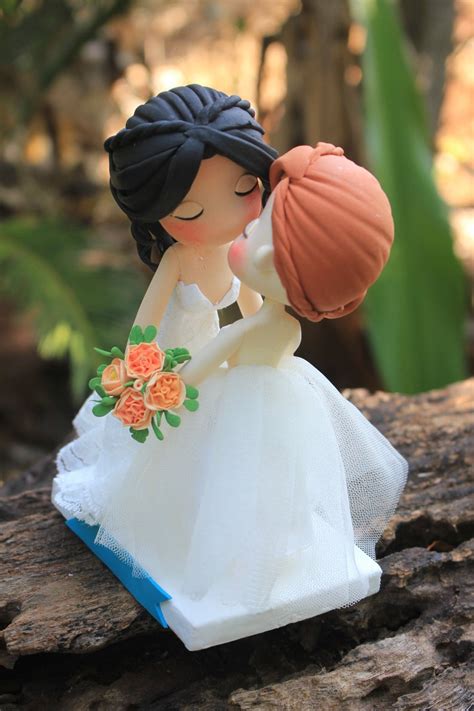 World Cake Topper Lesbian Wedding Cake Topper Kissing Bride Bride