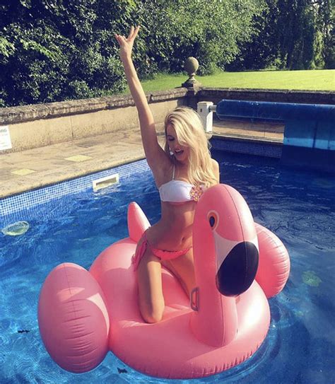 Love Island 2018 Hayley Hughes Almost Exposes Modesty In Instagram
