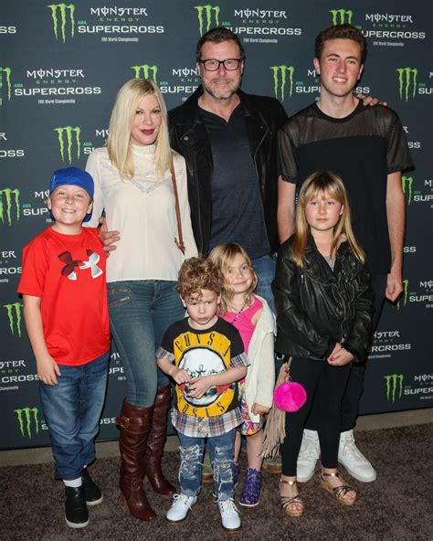 Tori Spelling Says Marriage With Dean Mcdermott Is Stronger Than Ever